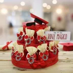 Bomboniera Laurea Corona di Alloro su Torta 25 Sacchetti e Confetti