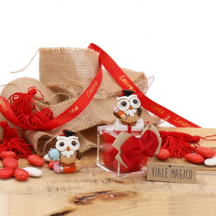 Bomboniere Laurea Confezionate Statuina Gufetto Hermes su Plexiglass con Confetti