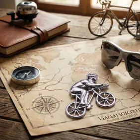 Portachiavi Ciclista "Sprint" in Metallo Cromato – Bomboniera Sportiva e Gadget Ciclismo