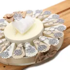 Torta Bomboniere Albero delle Farfalle  Portachiave per Matrimonio con confetti e astuccio portaconfetti.
