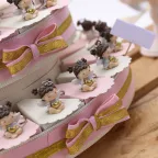 Bomboniere Portachiavi Angelo per Battesimo Bimba su Torta "Cuore degli Angeli"