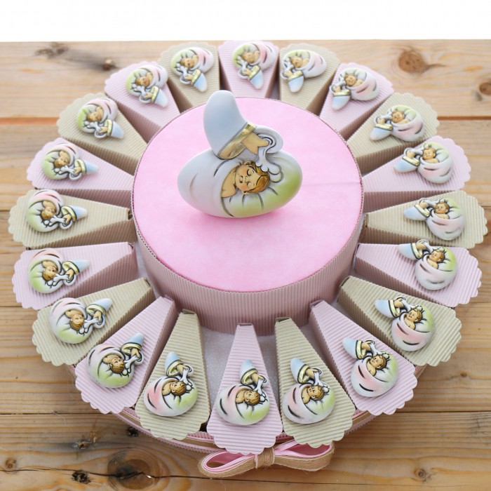 Bomboniere Magnete Battesimo Bimba su torta