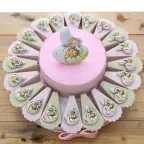 Bomboniere Magnete Battesimo Bimba su torta