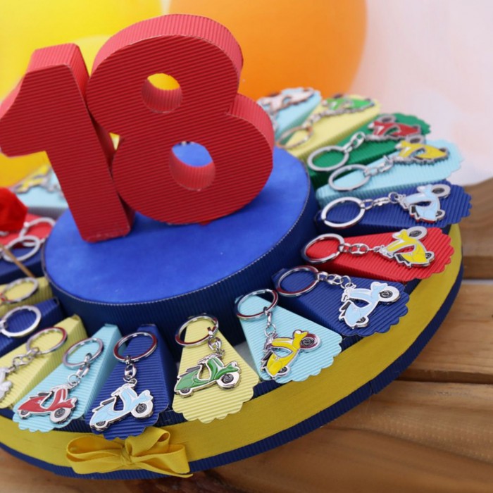 Vespe Colorate Bomboniere Portachiavi Compleanno 18