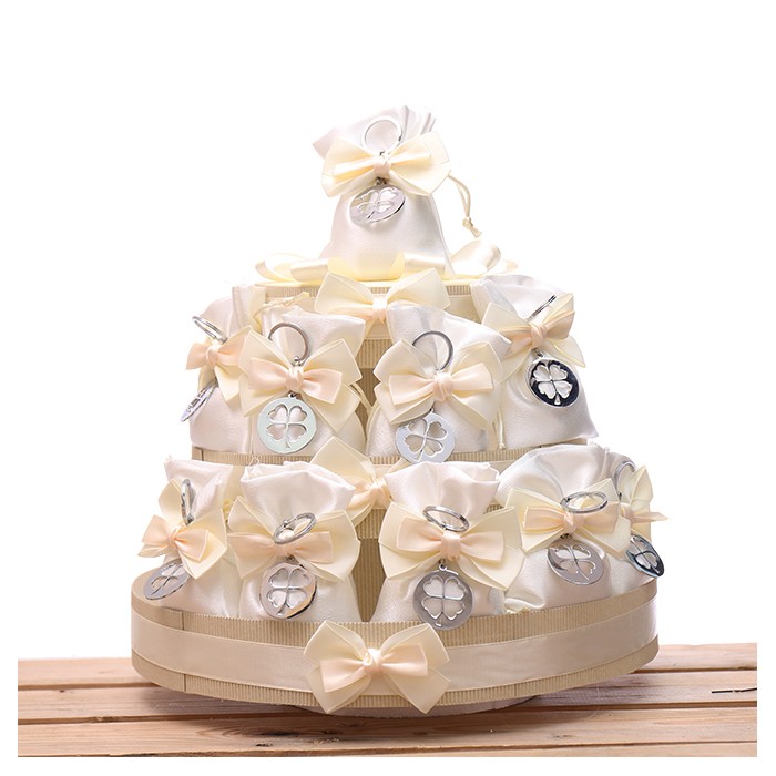 Bomboniere Portachiavi Quadrifoglio Traforato Portafortuna Torta da 25 Sacchetti
