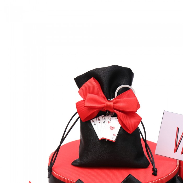 Bomboniera Compleanno Portachiavi Carte Poker D’Assi Torta da 25 Sacchetti