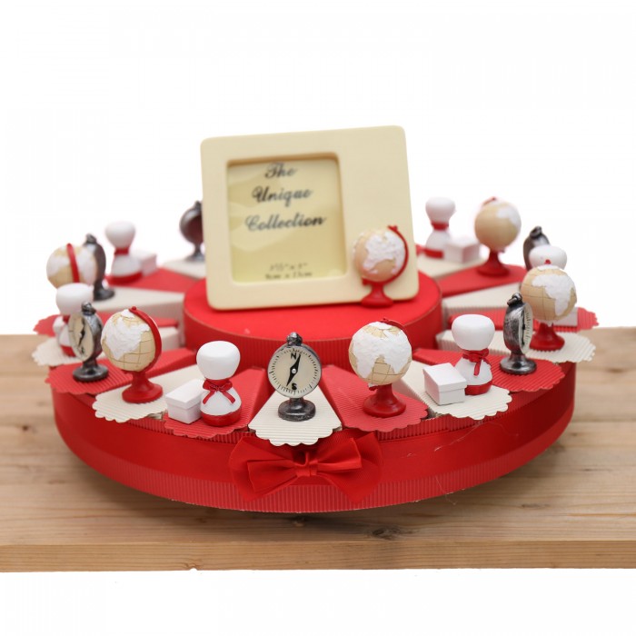 Statuine Tema Viaggio su torta bomboniere Clessidra, bussola e Mappamondo