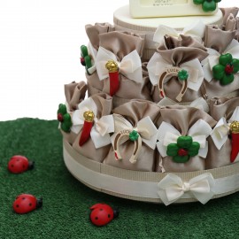 Torta Sacchetti Good Luck Magneti Portafortuna Ferro di Cavallo, Corno e Quadrifoglio