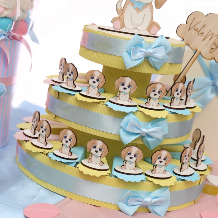 Baby Cagnolino con Papillon Blu Su Torta Bomboniera