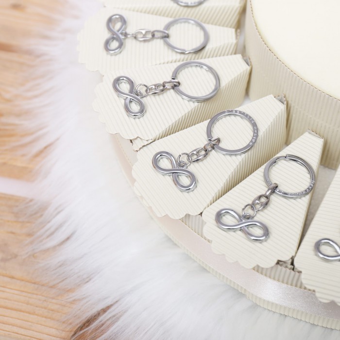 Torta Bomboniere con Ciondolo Infinito