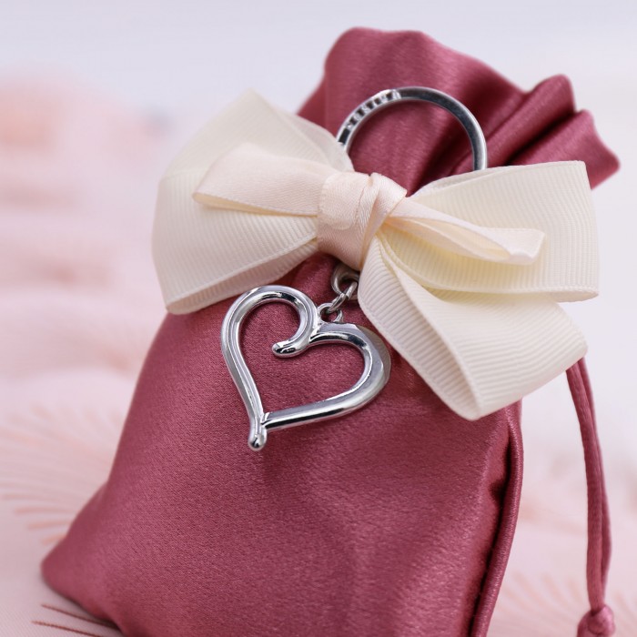Portachiavi Cuore Stilizzato su Sacchetto Bomboniera Confezionata