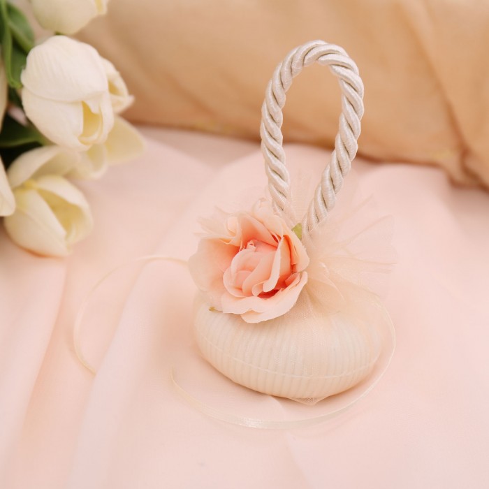 Segnaposto Saponi Profumati Panna e Rosa con Fiore Segnaposto Saponi Profumati Panna e Rosa con Fiore