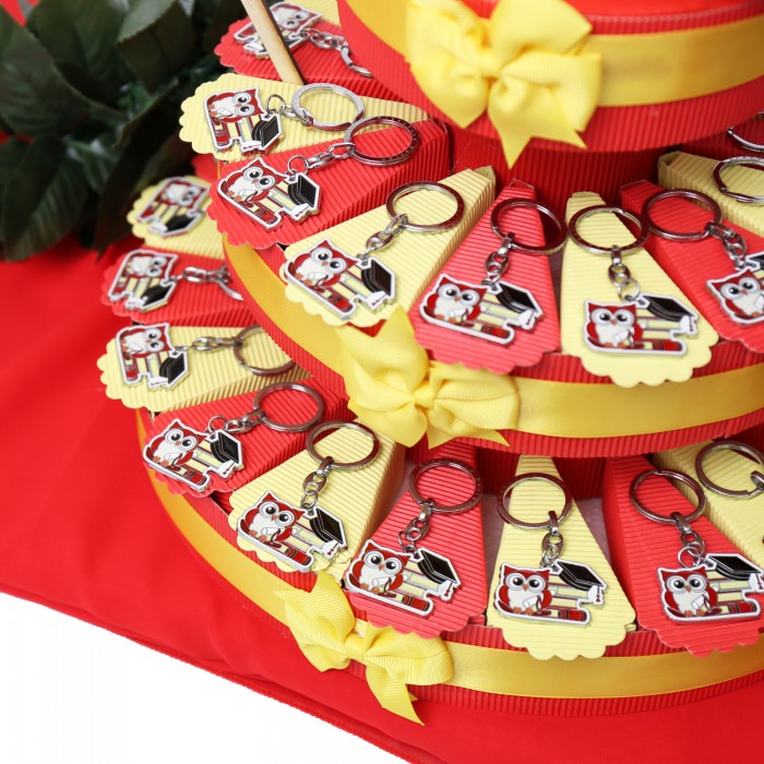 Torta Portafortuna Laurea Portachiave Gufetto Rosso, Tocco e Libri