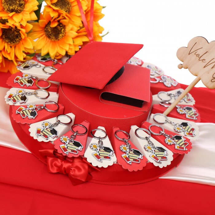 Torta Bomboniera con Portachiavi Idea linea College con Tocco