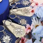 Bomboniera Confezionata su Torta Quadrifoglio Elegante Fai da te