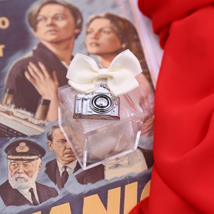 Portachiave Confezionato Su Plexiglass Macchinetta Fotografica