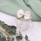 Portachiave Croce a Fiore Silver Confezionato Su Plexiglass