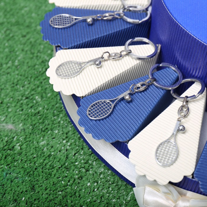 Portachiave Racchetta Da Tennis Su Torta Bomboniera