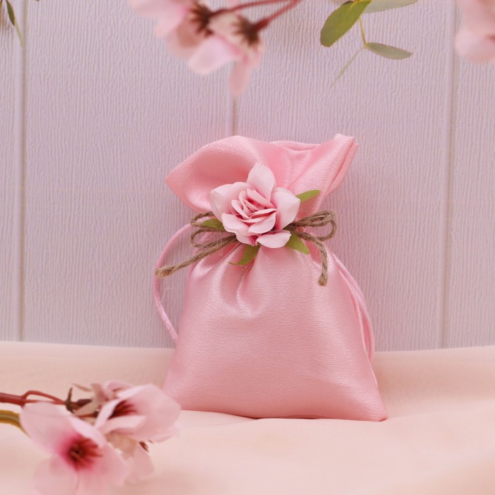 Bomboniera Fiore Rosa Applicazione Su Sacchetto Confezionato