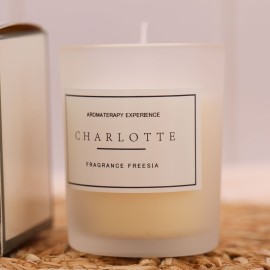 Candela profumata fragranza fresia con scatolina segnaposto matrimonio