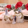 Matrimonio Bomboniere confezionate sposini stilizzati