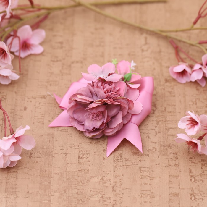 Segnaposto Diciottesimo Compleanno Pick di fiori malva con fiocco Segnaposto Diciottesimo Compleanno Pick di fiori malva con fiocco