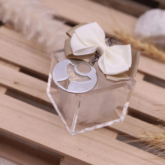 Bomboniera Prima Comunione Portachiavi Calice Traforato su Plexiglass