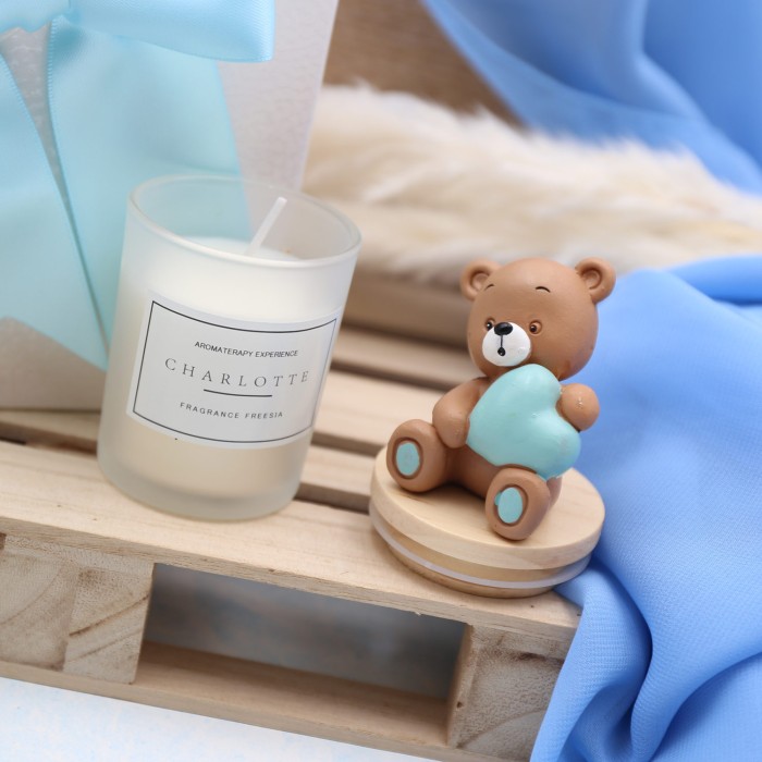 Candela profumata orsetto con cuore azzurro battesimo bimbo bomboniera viale magico confezioni