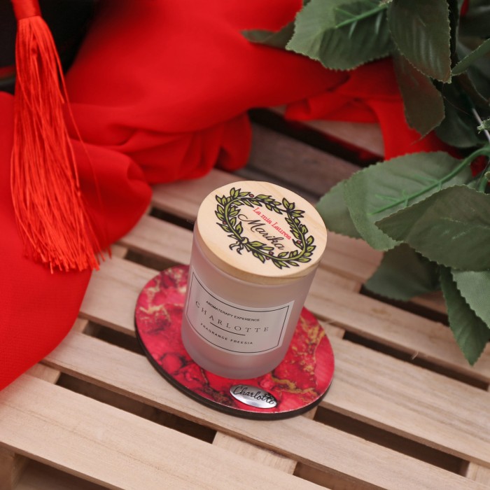 Bomboniere Laurea Utili confezionate con confetti e tappo personalizzabile www.vialemagico.it