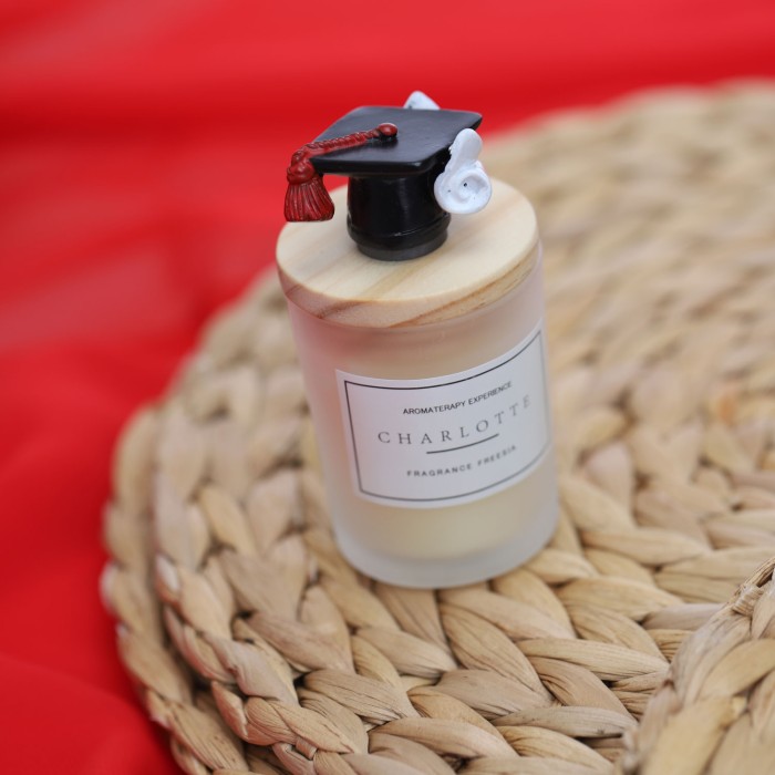 Tris portafortuna laurea con candela bomboniera confezionata cappello