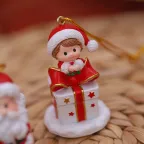 Bomboniere natalizie fai da te - quartetto di Natale per l'albero bimbo con regali
