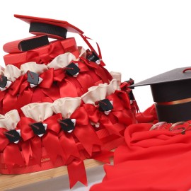 Bomboniere Laurea Portafortuna su Torta Sacchetti portaconfetti con calamita