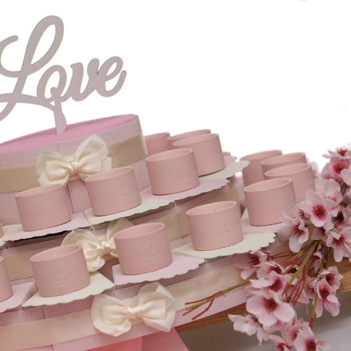 Candele profumate su Torta Bomboniere Comunione in porcellana Rosa