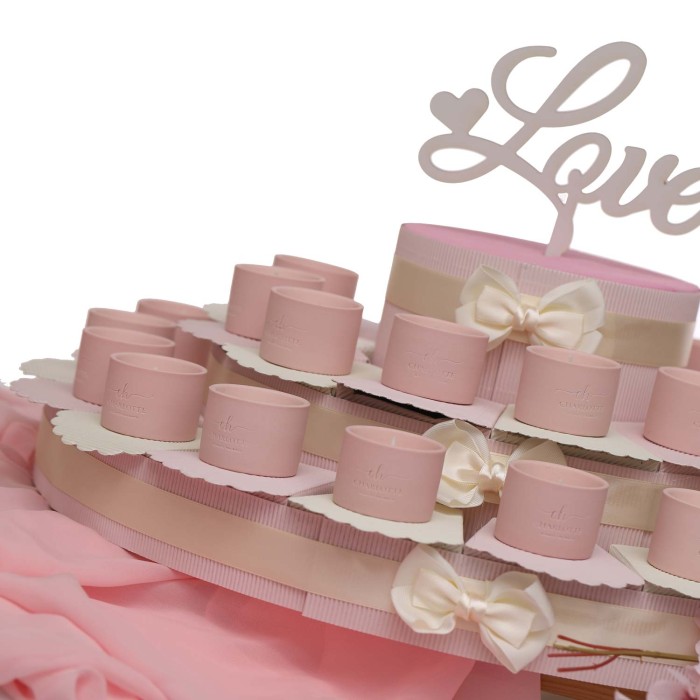 Candele profumate su Torta Bomboniere Comunione in porcellana Rosa