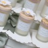 Confettata con Candele e Margherita in Porcellana su Torta Bomboniere