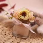 Bomboniera in vasetto di vetro con Fiori Color Pesca per Prima Comunione