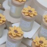Candela Profumata con Girasole in Porcellana confezionata su torta