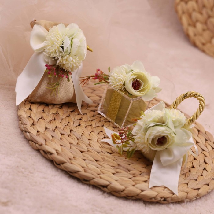 Confettata Nozze d'Oro - Bomboniere con bouquet di peonie - mix prodotti