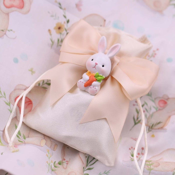 Bomboniera Sweet Bunny su Sacchetto Battesimo Bomboniera Sweet Bunny su Sacchetto Battesimo