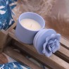 Bomboniere Utili per Matrimonio elegante: candele azzurre con rosa in porcellana confezionate in diverse misure