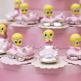 Baby Titty in Macchina Rosa su Torta Bomboniere per Bimba