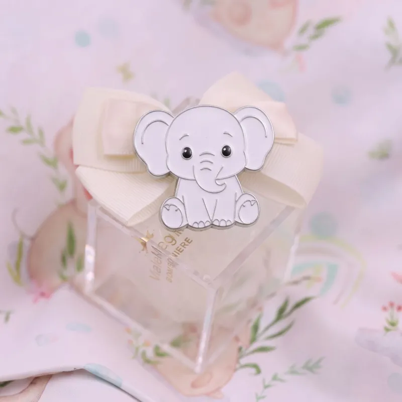 Magnete dolce elefante su scatolina in plexiglass con confetti