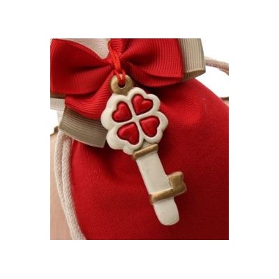 Chiave con nappina rossa e quadrifoglio per bomboniere laurea DIY