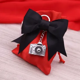Sacchetto con Macchina Fotografica Portachiavi confezionato per Laurea