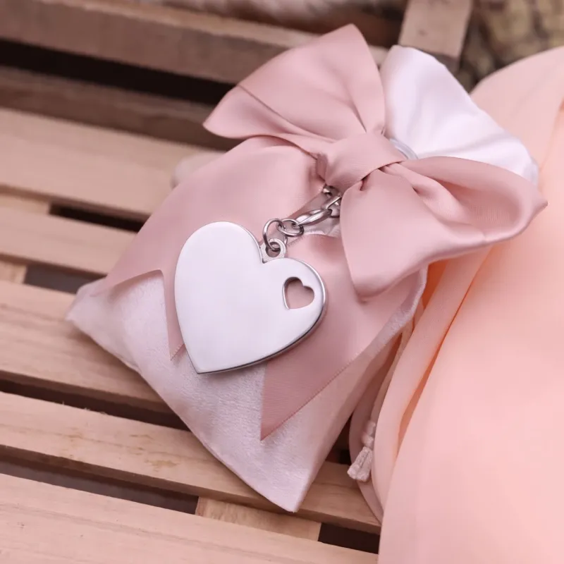 Cuoricino con Cuore su sacchetto Elegante confezionato per Bomboniera Matrimonio