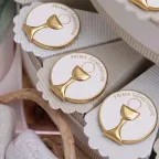 Calamita Icona Sacra Calice Comunione Oro su torta