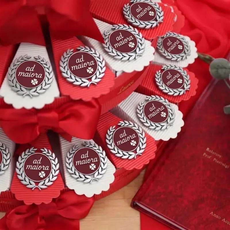 Torta Bomboniere Laurea "Ad Maiora" Calamita