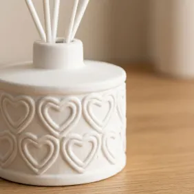 Bomboniera Matrimonio e Comunione Profumatore Ambiente con Cuori in Rilievo