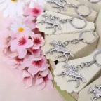Torta Bomboniere con Portachiavi Fantino in Metallo Smaltato | Comunione, Cresima e Compleanno