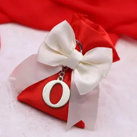 Bomboniera Portachiavi Lettera Iniziale O in Metallo Cromato - Sacchetto e Fiocco Personalizzabili